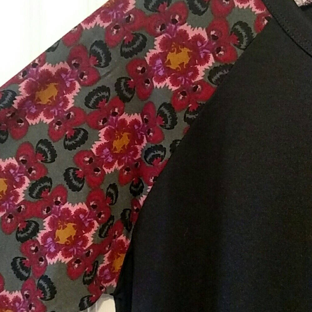 LuLaRoe Randy - Picture 2 of 5